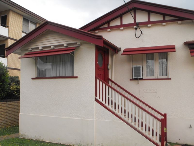 3/17 Crown St, Holland Park QLD 4121