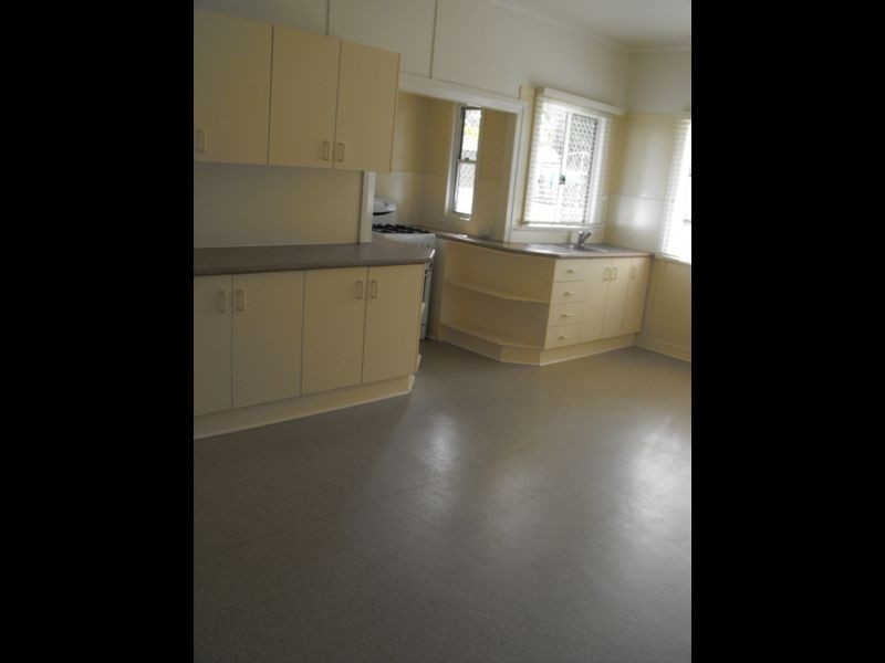 14 Patmore St, Holland Park QLD 4121