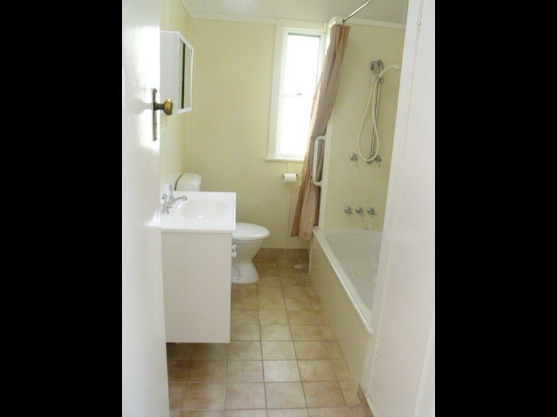 14 Patmore St, Holland Park QLD 4121