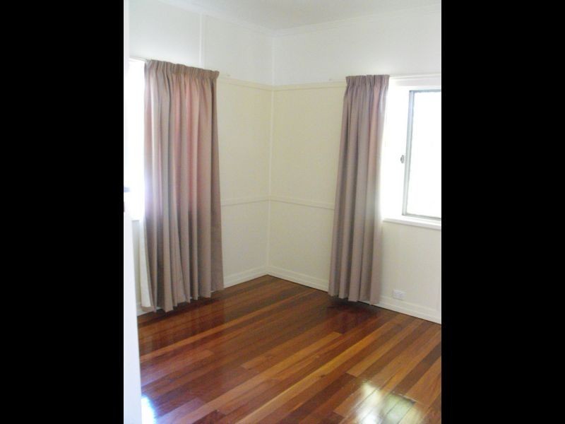 14 Patmore St, Holland Park QLD 4121