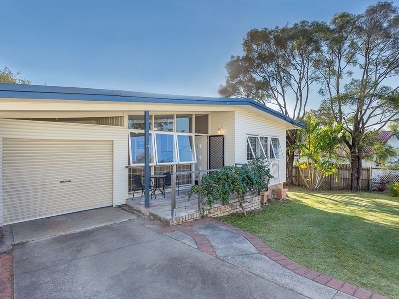 23 Newnham Rd, Mount Gravatt East QLD 4122