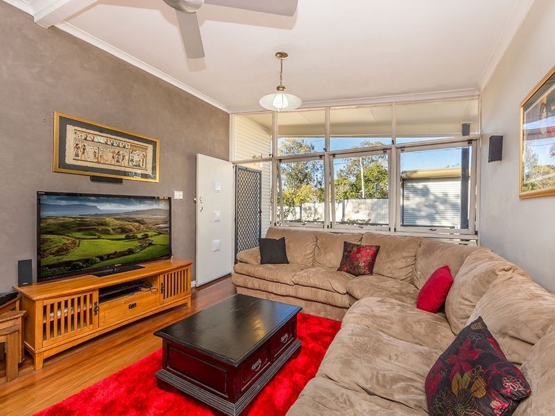 23 Newnham Rd, Mount Gravatt East QLD 4122