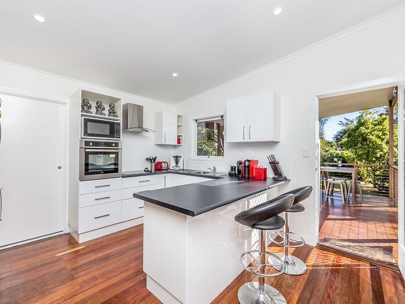 23 Newnham Rd, Mount Gravatt East QLD 4122