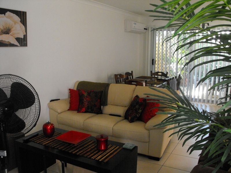 2/45 Burlington St, Holland Park QLD 4121