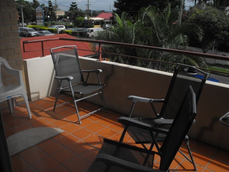 6/11 Burlington St, Holland Park QLD 4121