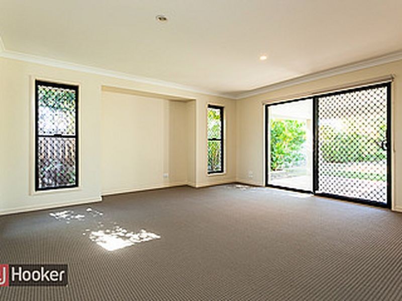 18 Ragamuffin Dr, Coomera QLD 4209