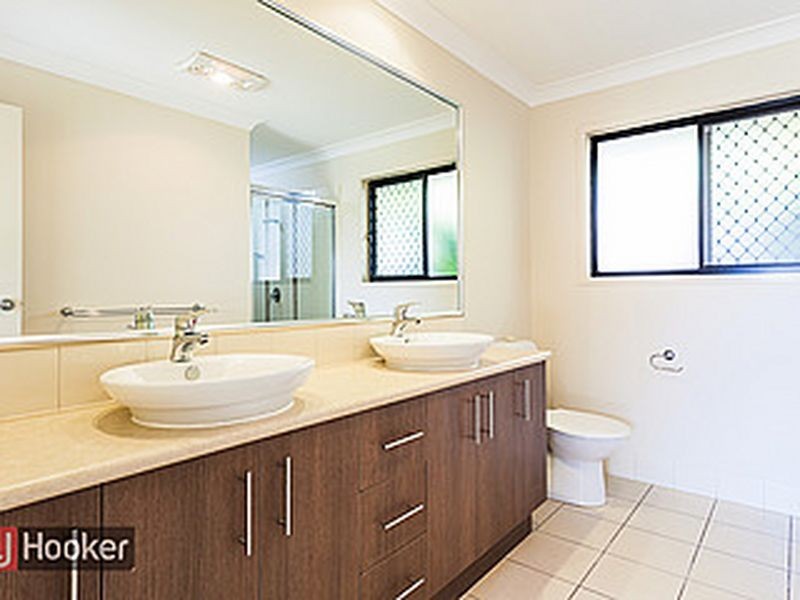 18 Ragamuffin Dr, Coomera QLD 4209