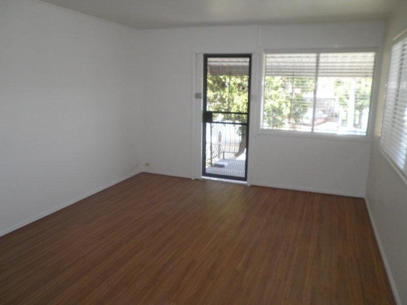 27 Pinewood Court, Algester QLD 4115