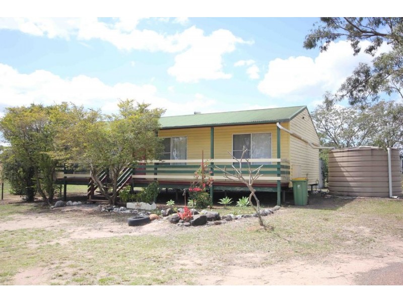 1 Primrose Place, Regency Downs QLD 4341