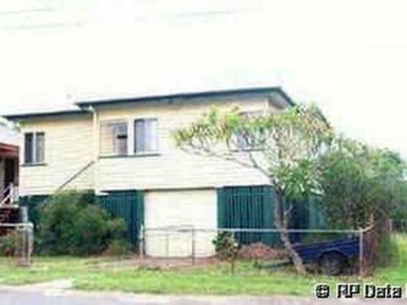 40 Arnold St, Holland Park QLD 4121