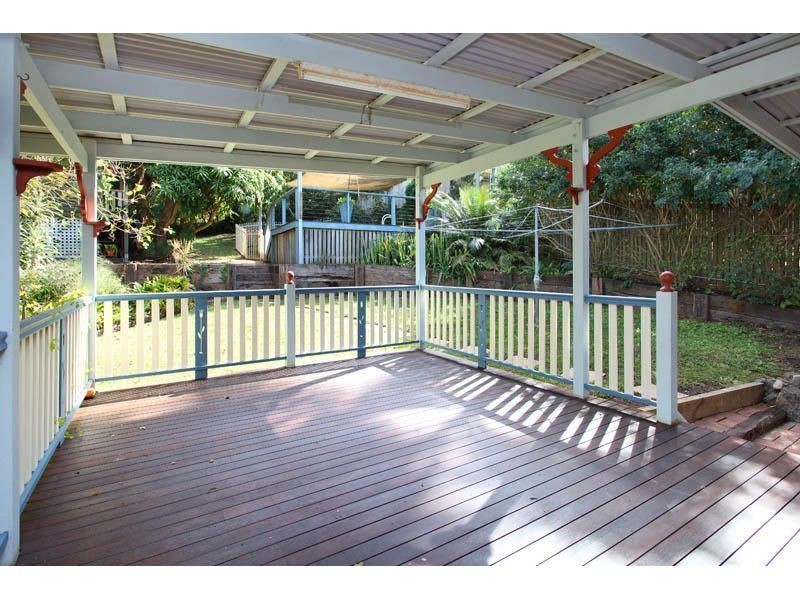 32 Abbotsleigh Street, Holland Park QLD 4121