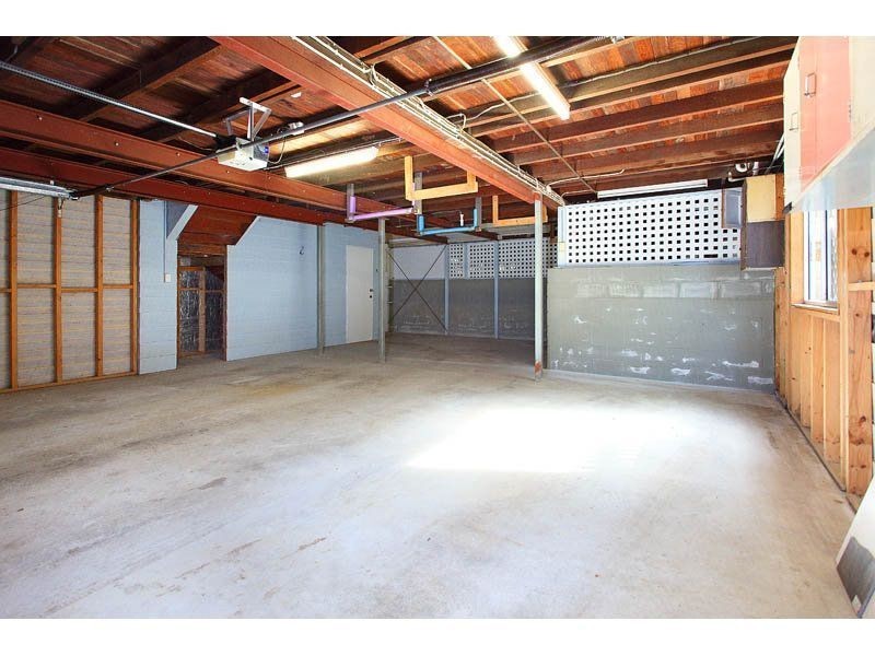 32 Abbotsleigh Street, Holland Park QLD 4121