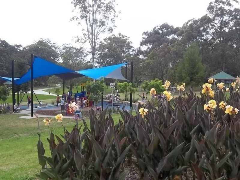 32 Abbotsleigh Street, Holland Park QLD 4121