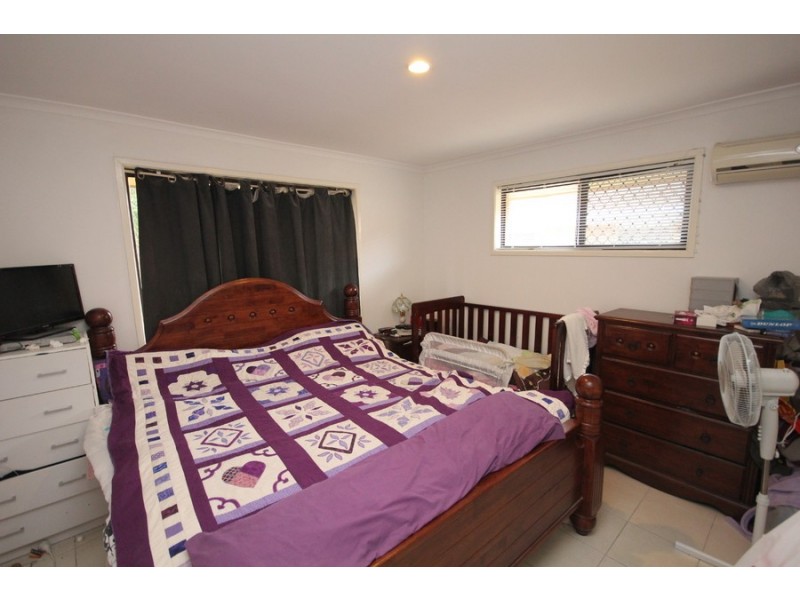 19 Staydar Crescent, Meadowbrook QLD 4131