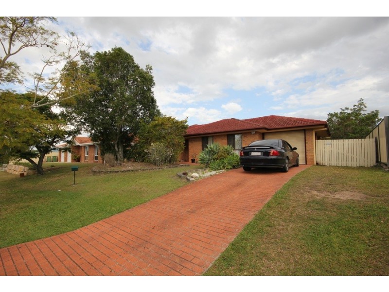19 Staydar Crescent, Meadowbrook QLD 4131