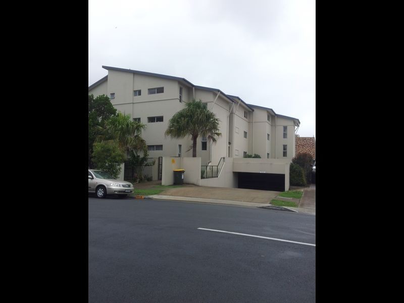 10/119-123 Sunshine Parade, Miami QLD 4220