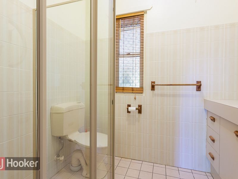 727 Cavendish Rd, Holland Park QLD 4121