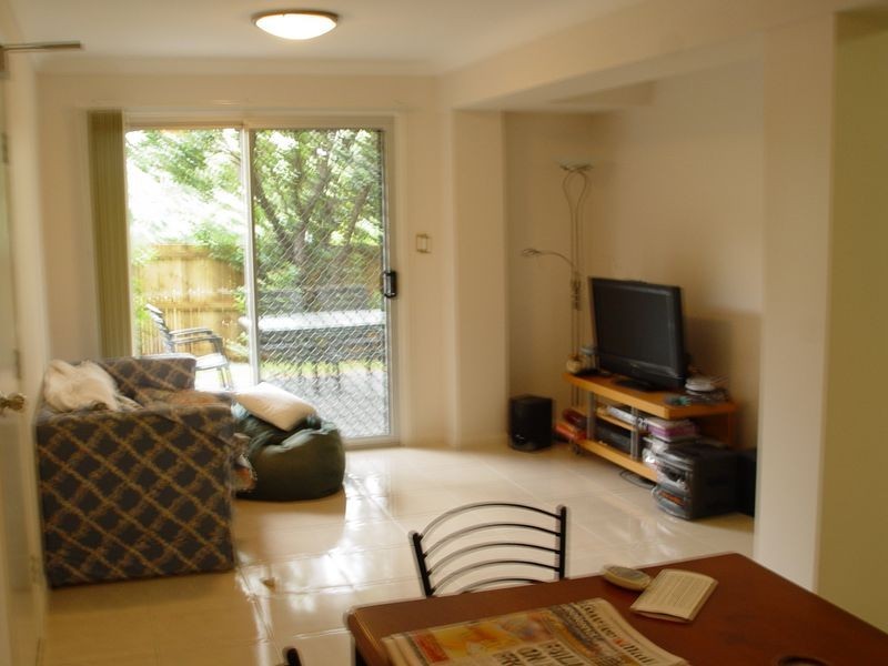 2/37 Lauder St, Mount Gravatt East QLD 4122