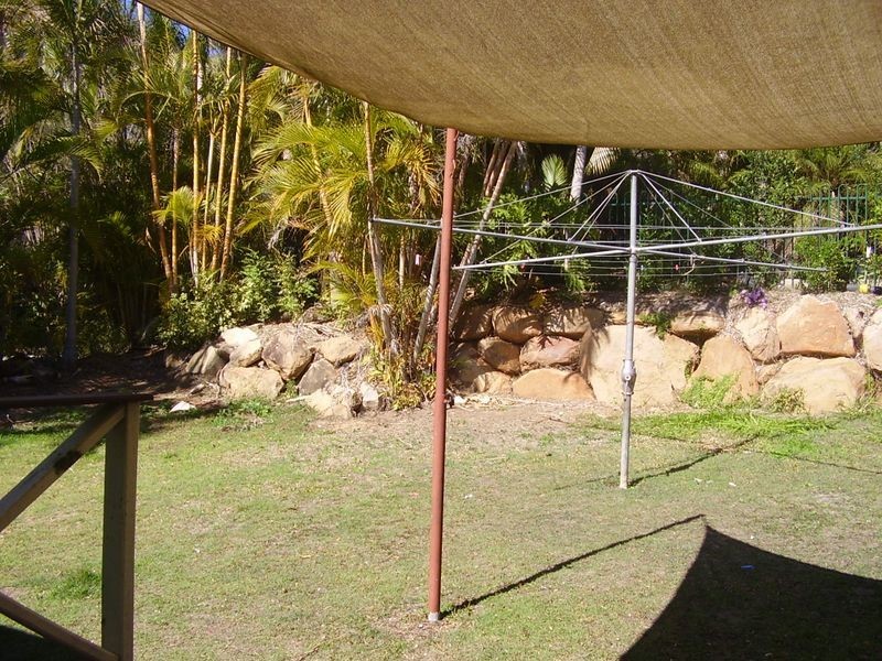 42 Palm Ave, Holland Park QLD 4121