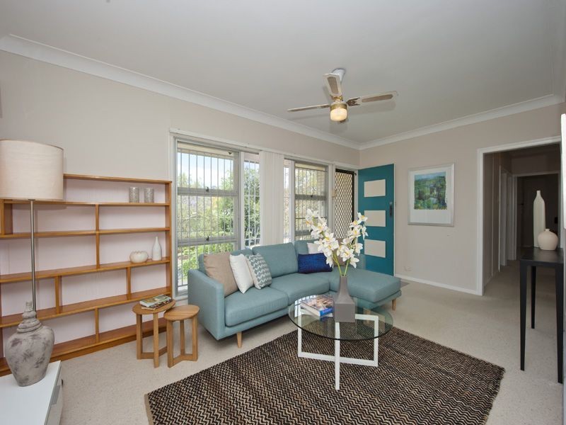 27 Messines Ridge Rd, Tarragindi QLD 4121