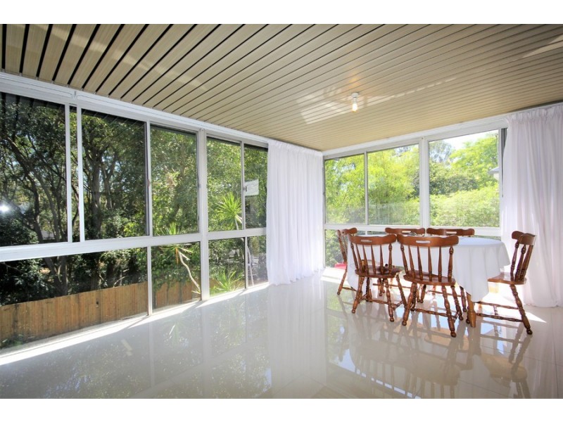 70 Sunshine Avenue, Tarragindi QLD 4121