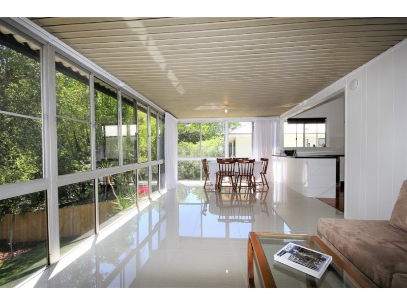 70 Sunshine Avenue, Tarragindi QLD 4121