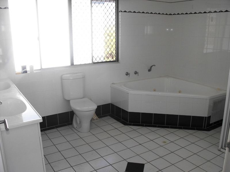 33 Thelma Street, Mount Gravatt East QLD 4122