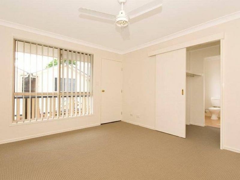 2/37 Birdwood Road, Holland Park West QLD 4121