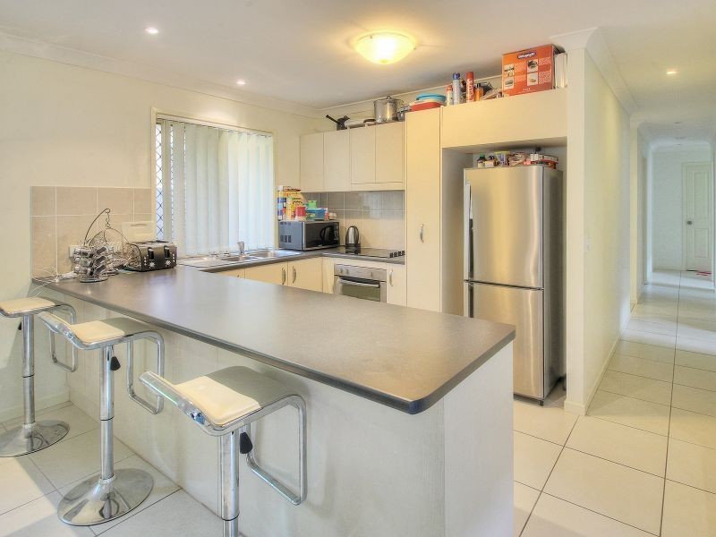 16 Bovey Street, Coopers Plains QLD 4108