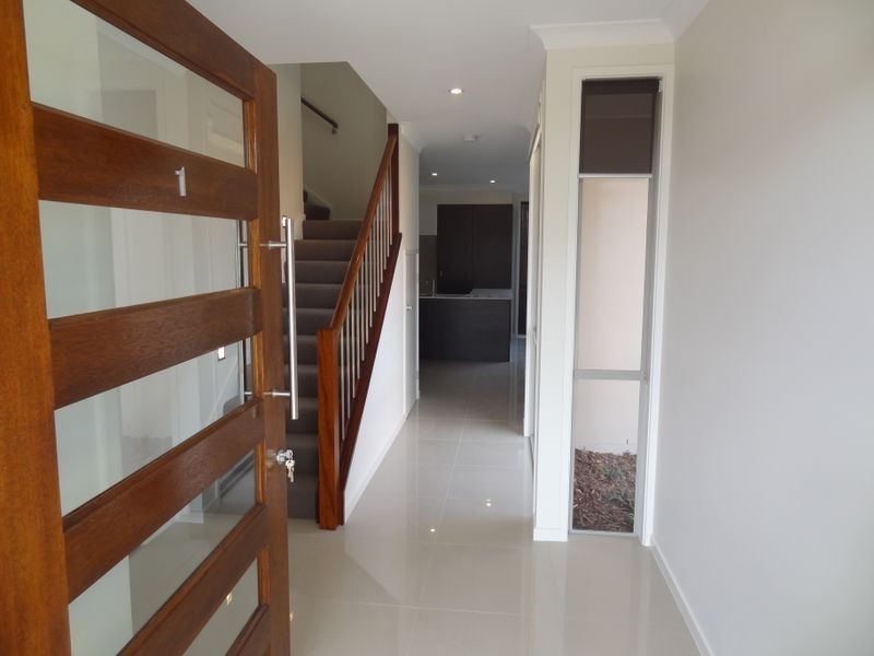 1/79 FALCONER STREET, Southport QLD 4215