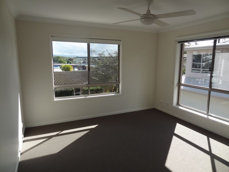 1/79 FALCONER STREET, Southport QLD 4215