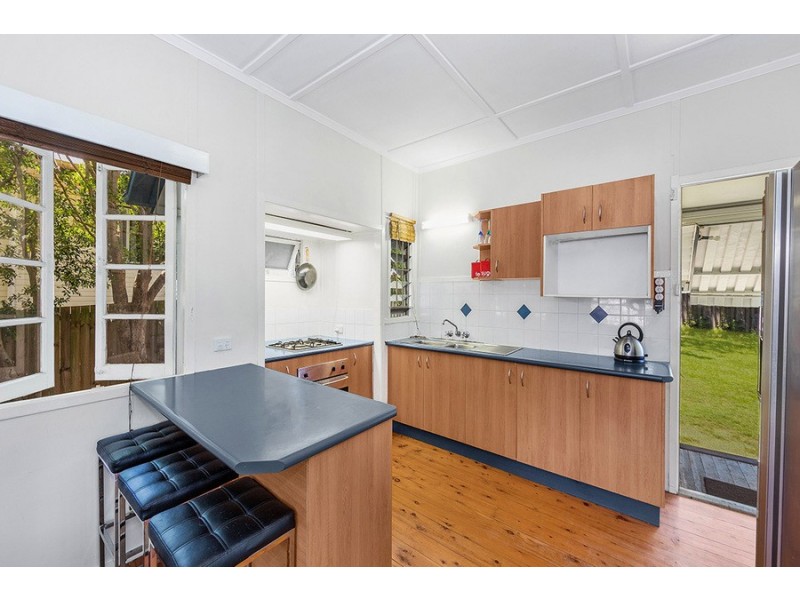 27 Eleanor Street, Carina QLD 4152