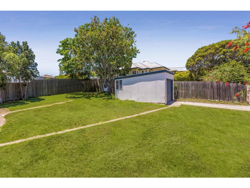27 Eleanor Street, Carina QLD 4152