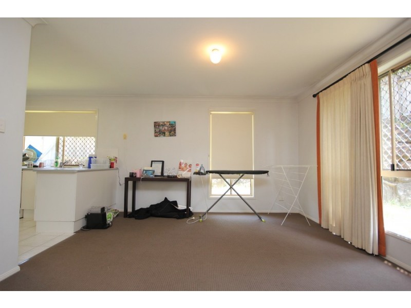 16 Mitchell Place, Belmont QLD 4153