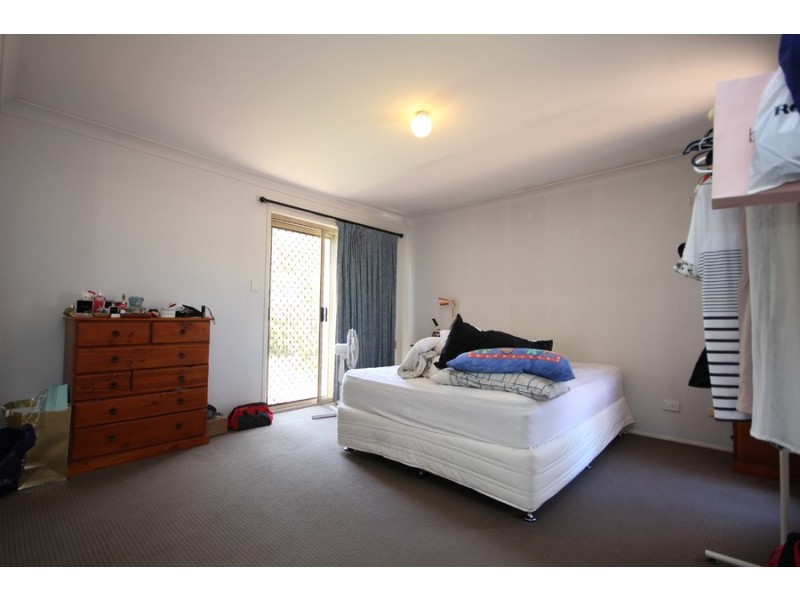 16 Mitchell Place, Belmont QLD 4153