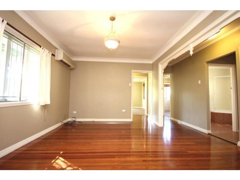 27 Binya Street, Holland Park QLD 4121