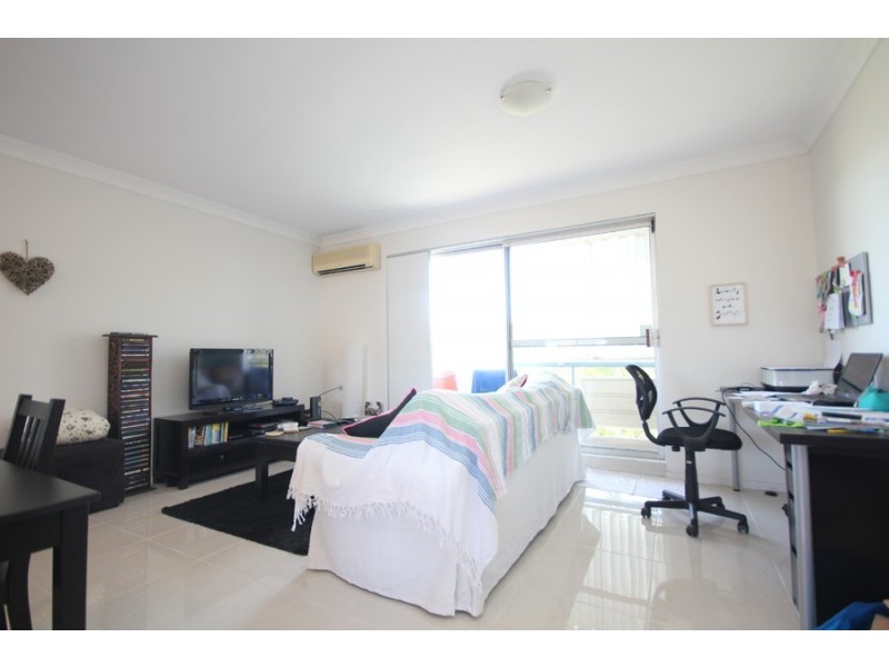 6/24 Raby Road, Coorparoo QLD 4151