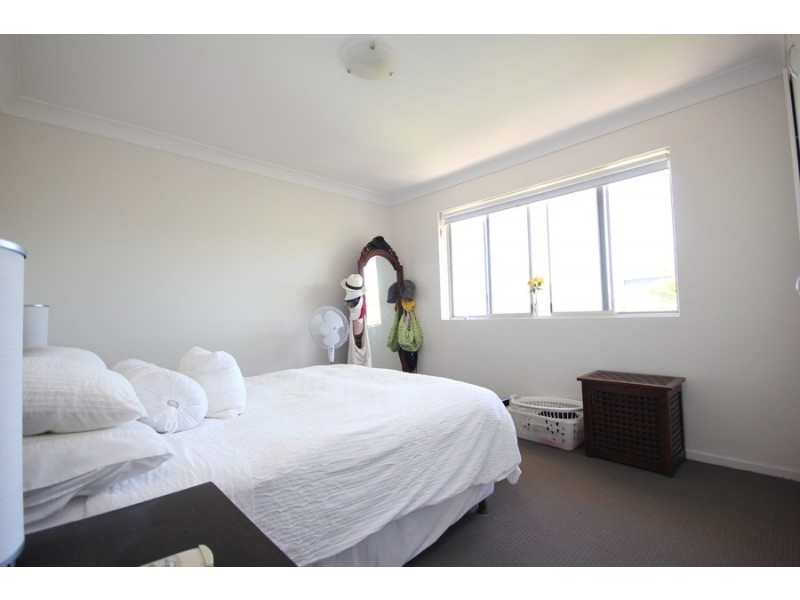 6/24 Raby Road, Coorparoo QLD 4151