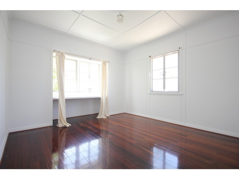 17 Dykes Street, Mount Gravatt East QLD 4122