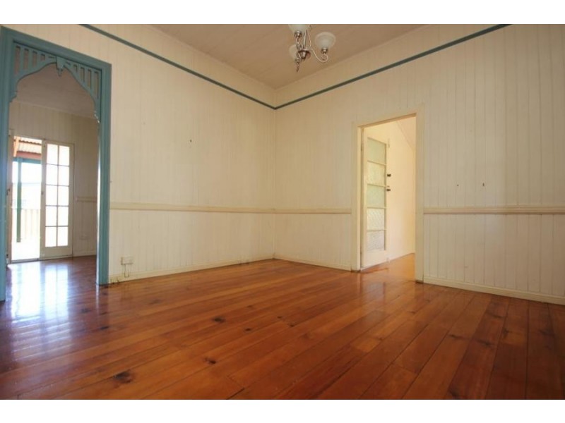 21 Kintore Street, Annerley QLD 4103