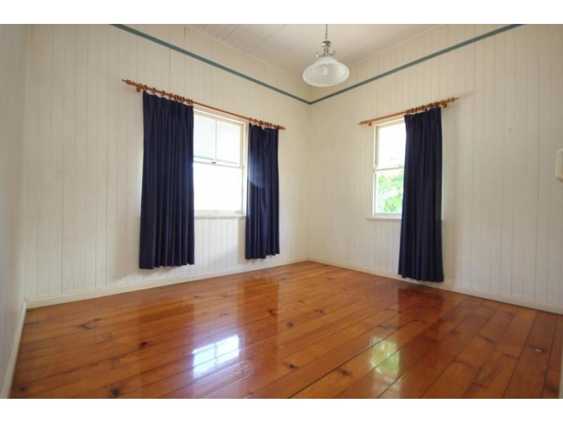 21 Kintore Street, Annerley QLD 4103