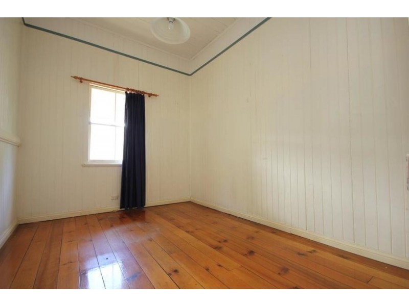 21 Kintore Street, Annerley QLD 4103