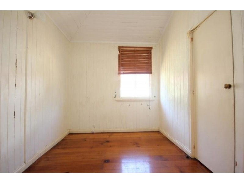 21 Kintore Street, Annerley QLD 4103