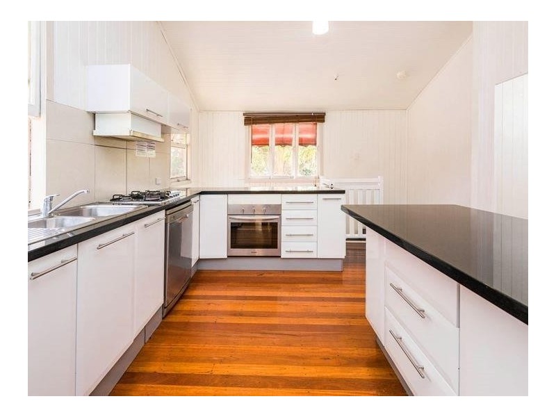 R7/30 Flower Street, Woolloongabba QLD 4102
