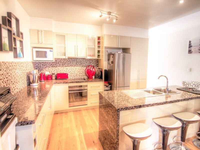 30 Maryland Drive, Regents Park QLD 4118