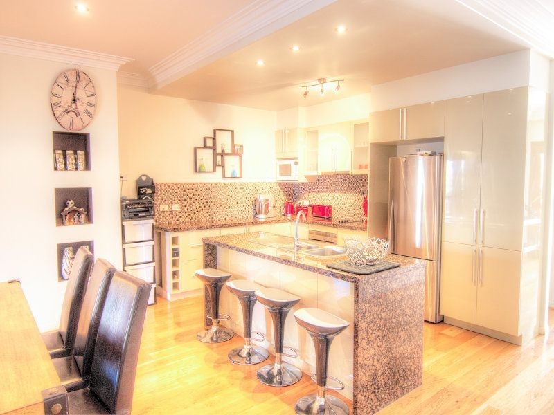 30 Maryland Drive, Regents Park QLD 4118