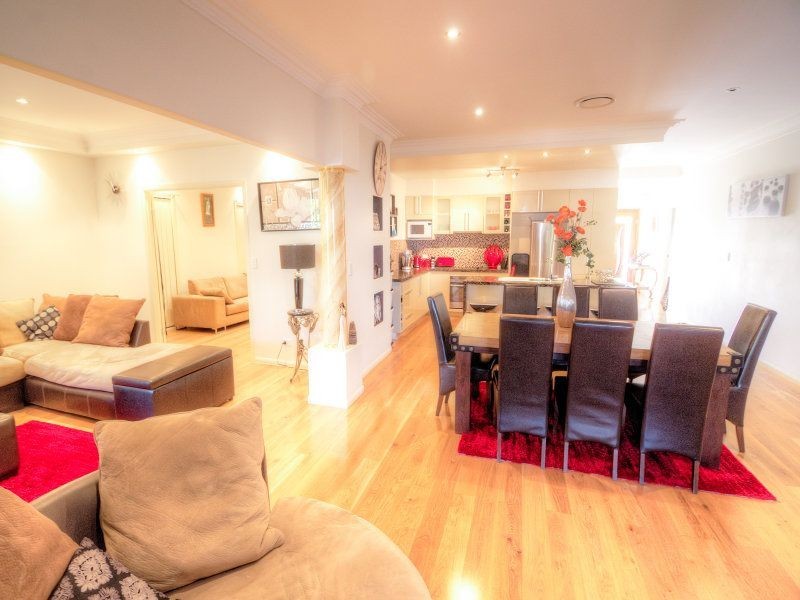 30 Maryland Drive, Regents Park QLD 4118