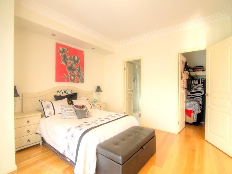 30 Maryland Drive, Regents Park QLD 4118