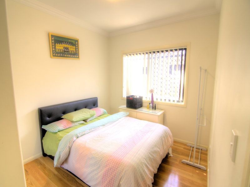 30 Maryland Drive, Regents Park QLD 4118