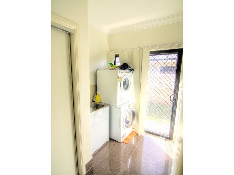 30 Maryland Drive, Regents Park QLD 4118